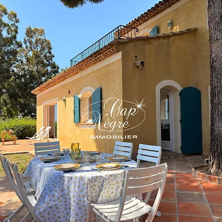 Provencale 8 Personnes Vue Avec Jardin A 150 M De La Du *